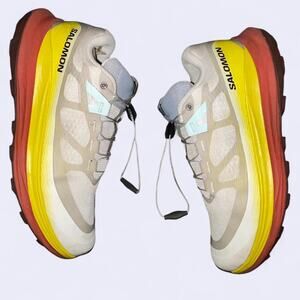 Salomon womens ultra glide 2 US 8.5